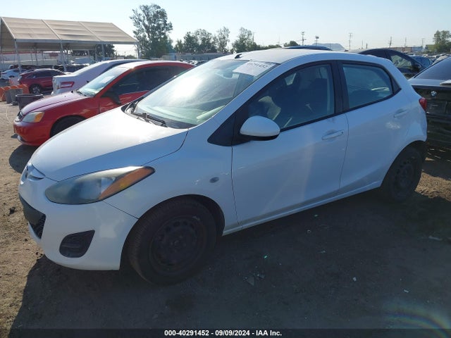 40291452 :رقم المزاد ، JM1DE1KZ4D0156164 vin ، 2013 Mazda Mazda2 Sport مزاد بيع