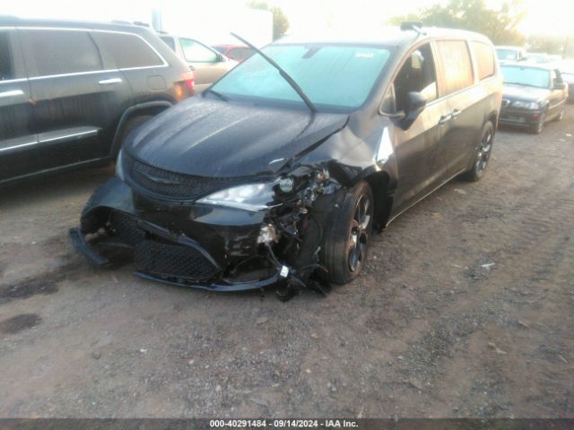 2C4RC1FGXLR111092 Chrysler Pacifica Touring
