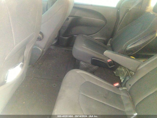 2C4RC1FGXLR111092 Chrysler Pacifica Touring