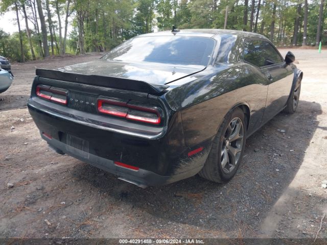 2C3CDZAT6FH758979 Dodge Challenger R/t