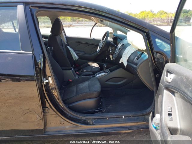 3KPFK4A79HE018121 KIA FORTE LX