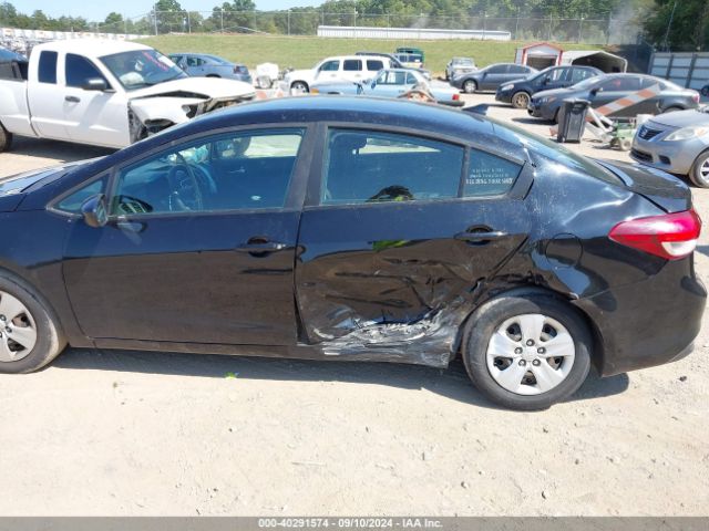 3KPFK4A79HE018121 KIA FORTE LX