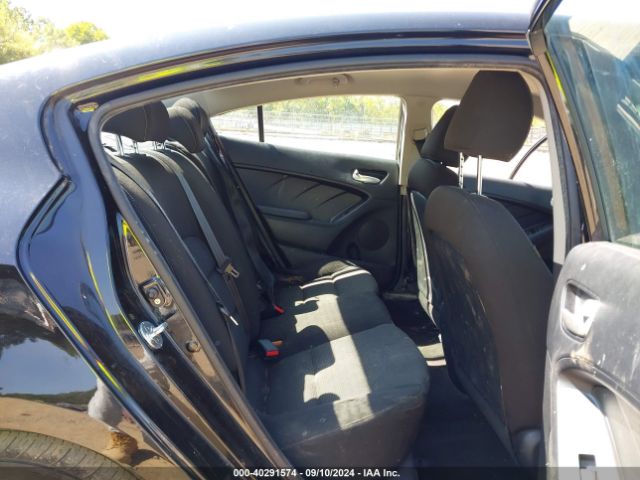 3KPFK4A79HE018121 KIA FORTE LX