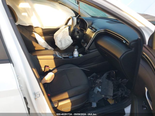 5NMJACAE0NH060428 Hyundai TUCSON SE