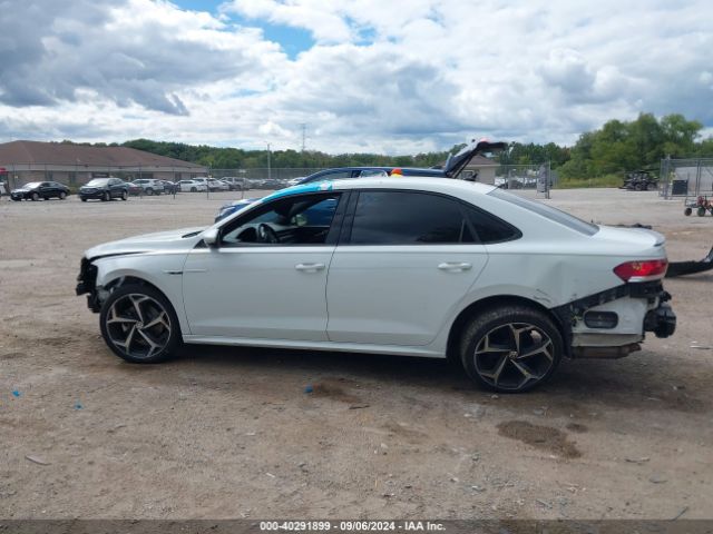 1VWMA7A34MC013626 Volkswagen Passat 2.0t R-line
