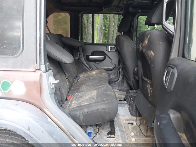 1C4HJXDGXKW661874 Jeep Wrangler Unlimited Sport S 4x4