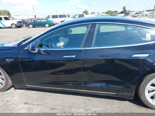 5YJSA1E10HF225898 Tesla Model S 60/75