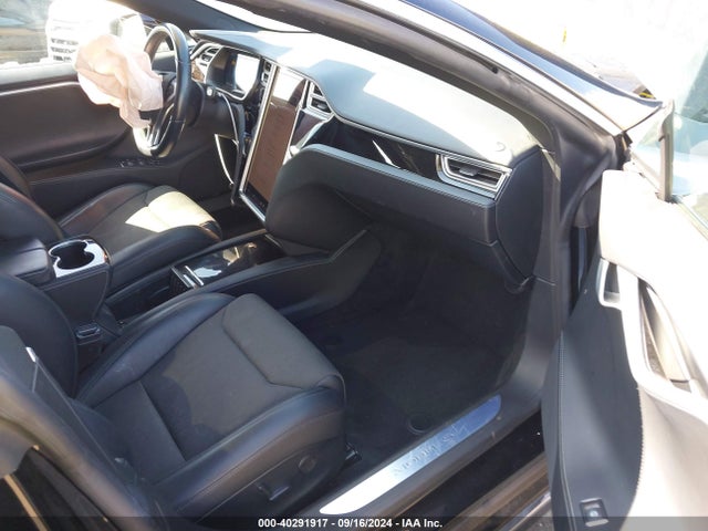 2017 TESLA MODEL S 5YJSA1E10HF225898 Photo 4
