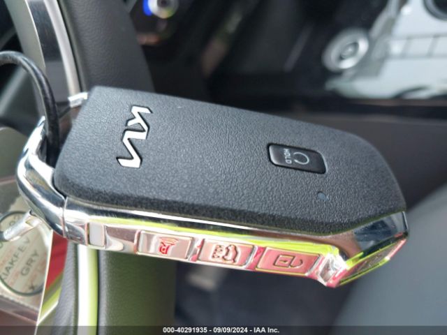 KNDCR3L19R5090824 KIA Niro Ev Wind