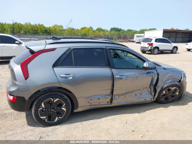 KNDCR3L19R5090824 KIA Niro Ev Wind