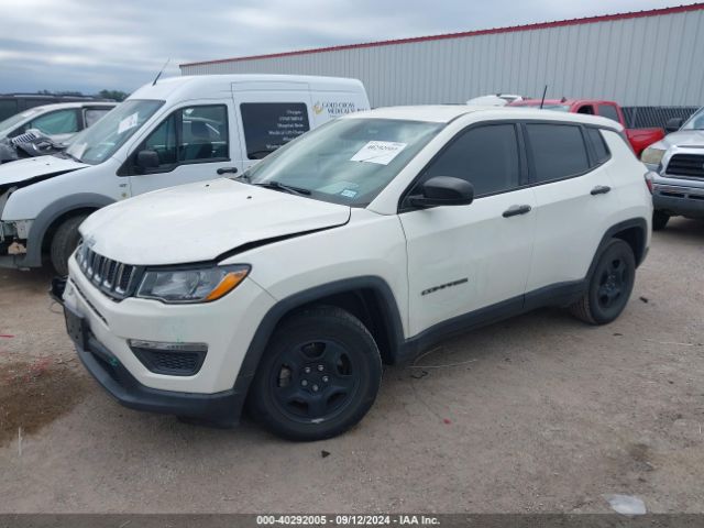 3C4NJCAB7JT318819 Jeep Compass Sport Fwd