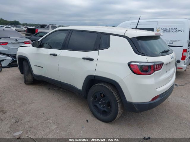 3C4NJCAB7JT318819 Jeep Compass Sport Fwd