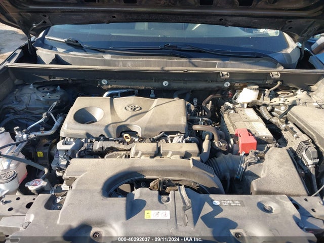 Toyota RAV4 LE 2019 2T3F1RFV1KC056303 Image 10