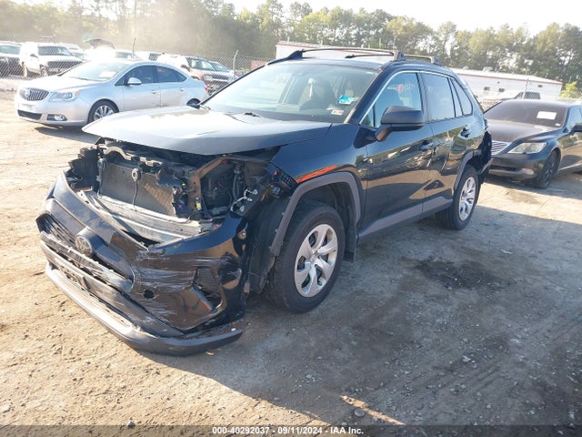 Toyota RAV4 LE 2019 2T3F1RFV1KC056303 Image 2
