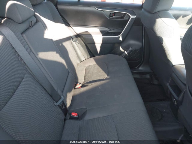 Toyota RAV4 LE 2019 2T3F1RFV1KC056303 Image 8