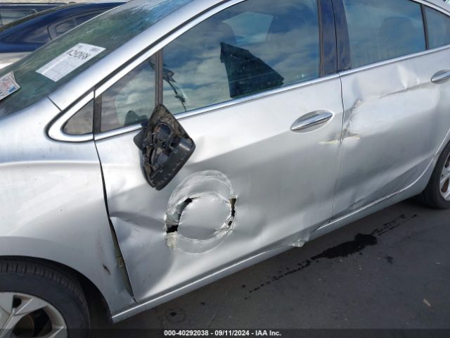 1G1BF5SM7H7237925 Chevrolet Cruze Premier Auto