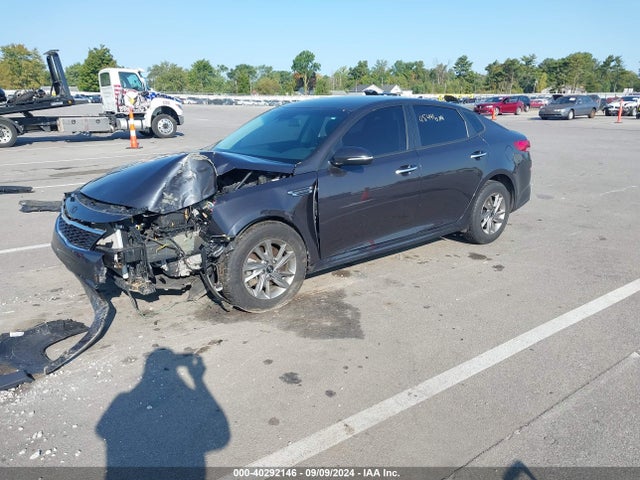 KIA Optima Lx 2019 5XXGT4L30KG320195 Image 2