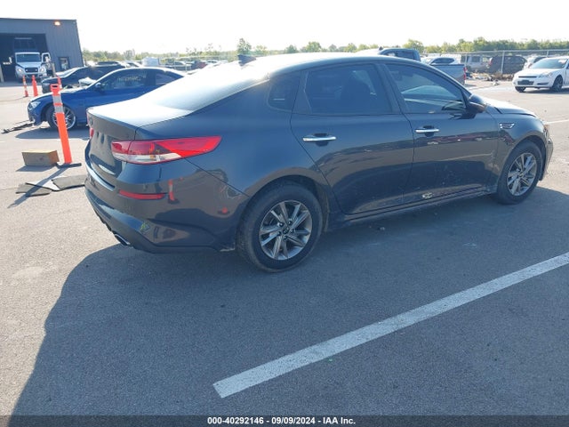 KIA Optima Lx 2019 5XXGT4L30KG320195 Image 4