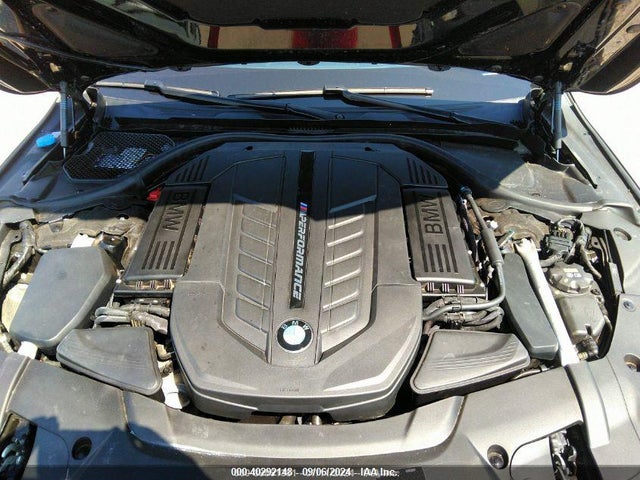 BMW M760i Xdrive 2022 WBA7U6C08NCH83897 Image 10