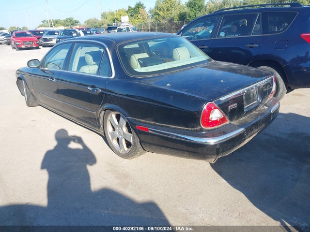 2005 JAGUAR XJ SAJWA82B15TG47201 Photo 2