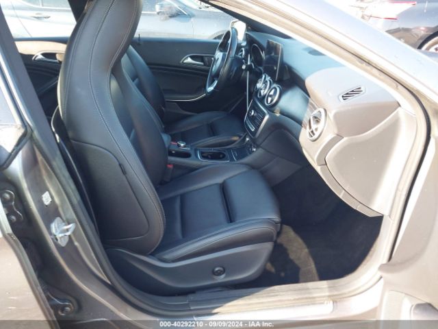 WDDSJ4GB3JN543678 Mercedes-Benz CLA 250 4MATIC