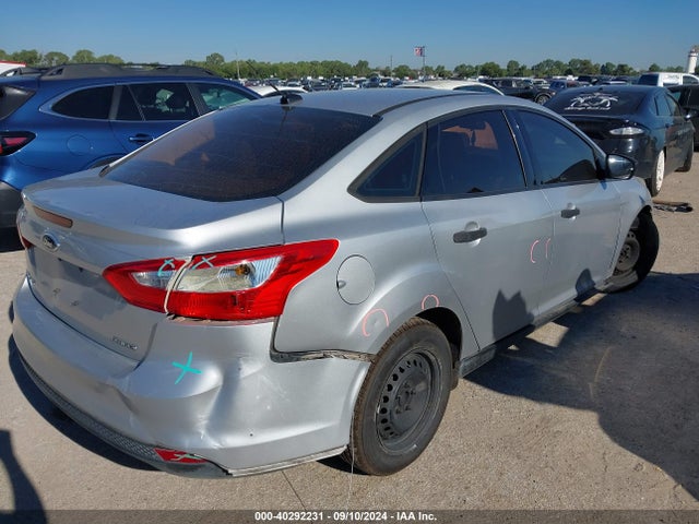 Ford FOCUS S 2014 1FADP3E26EL109017 Image 6