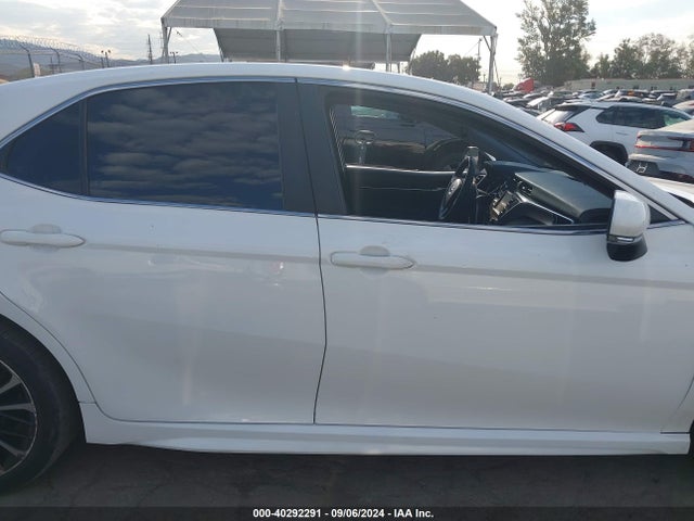 Toyota CAMRY SE 2018 4T1B11HK0JU650485 Image 14