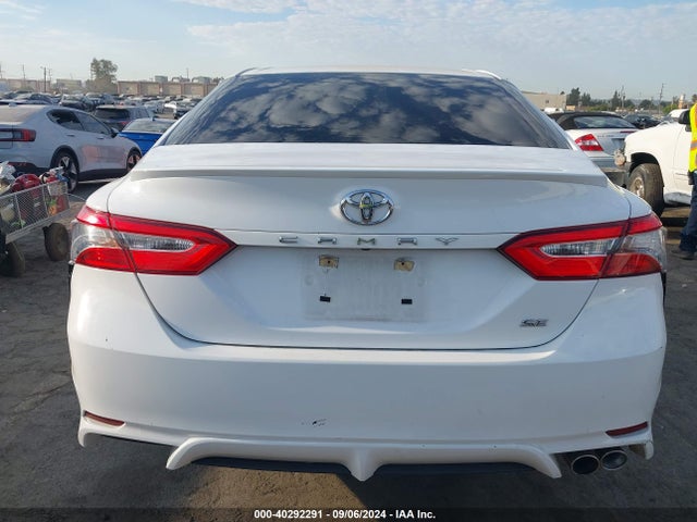 Toyota CAMRY SE 2018 4T1B11HK0JU650485 Image 17