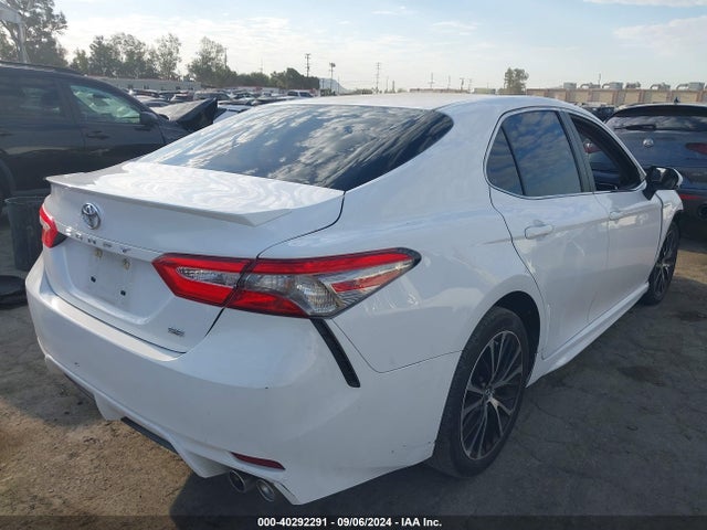 Toyota CAMRY SE 2018 4T1B11HK0JU650485 Image 4