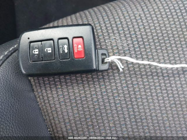 5YFBURHE2HP611991 Toyota COROLLA SE