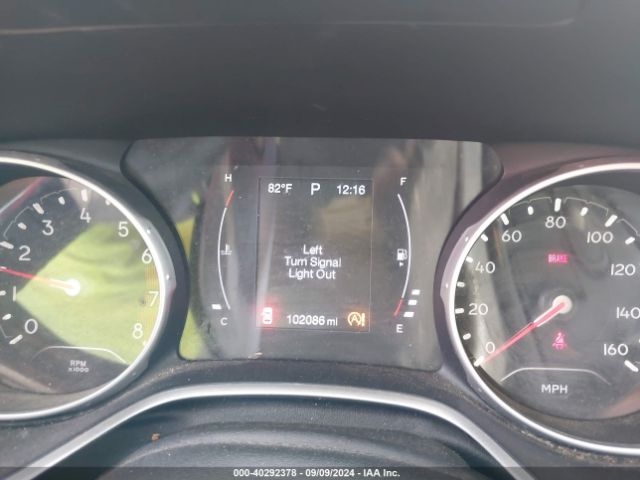 3C4NJCBB6JT469391 Jeep Compass Latitude Fwd