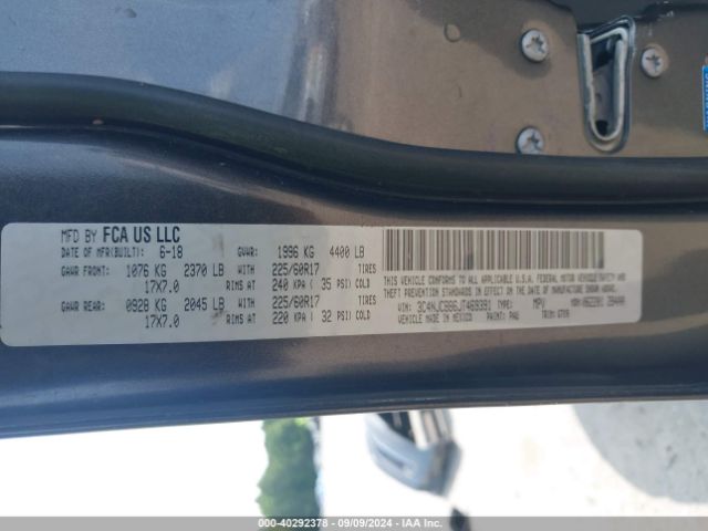 3C4NJCBB6JT469391 Jeep Compass Latitude Fwd