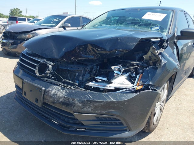 3VW2B7AJ0HM395984 Volkswagen Jetta 1.4t S