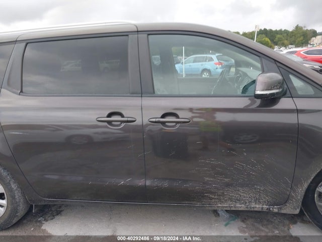 KIA SEDONA LX 2017 KNDMB5C18H6237129 Image 13