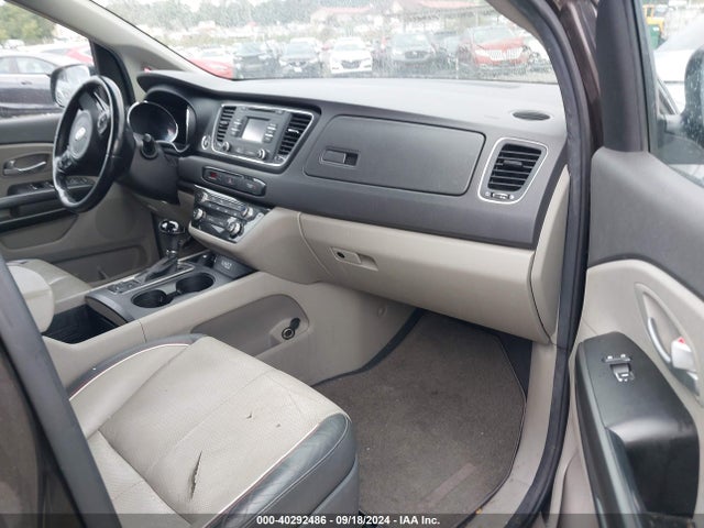 KIA SEDONA LX 2017 KNDMB5C18H6237129 Image 5
