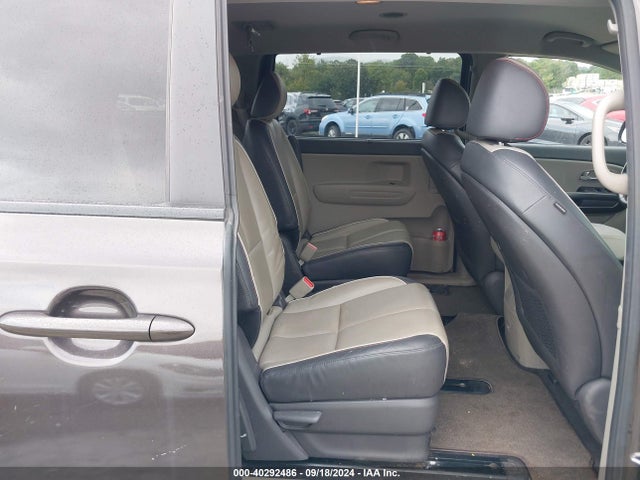 KIA SEDONA LX 2017 KNDMB5C18H6237129 Image 8