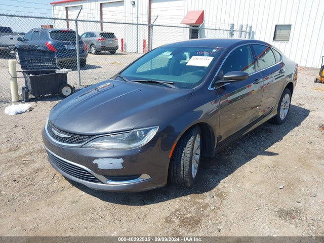 Chrysler 200 Limited 2015 1C3CCCAB5FN611969 Image 2