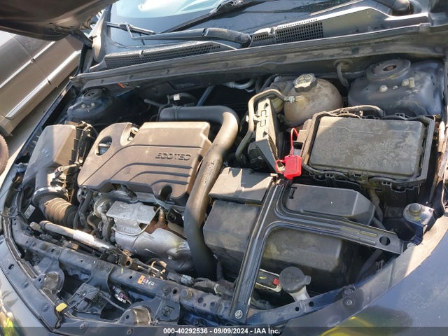 1G1ZD5ST8JF222521 Chevrolet MALIBU LT