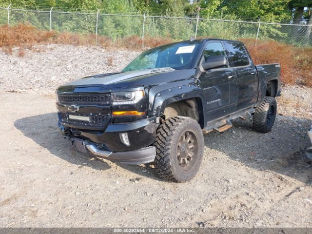 3GCUKREC8JG100458 Chevrolet Silverado 1500 2lt