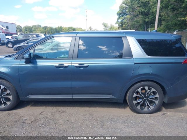 KNDNC5H30N6176933 KIA Carnival Mpv Ex