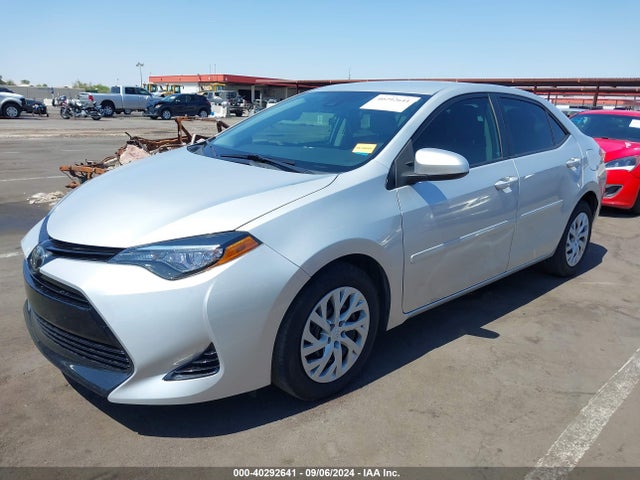 Toyota COROLLA LE 2017 2T1BURHE7HC782865 Image 2