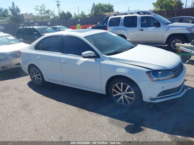 3VWDB7AJ7JM206522 Volkswagen Jetta 1.4t Se/1.4t Wolfsburg Edition