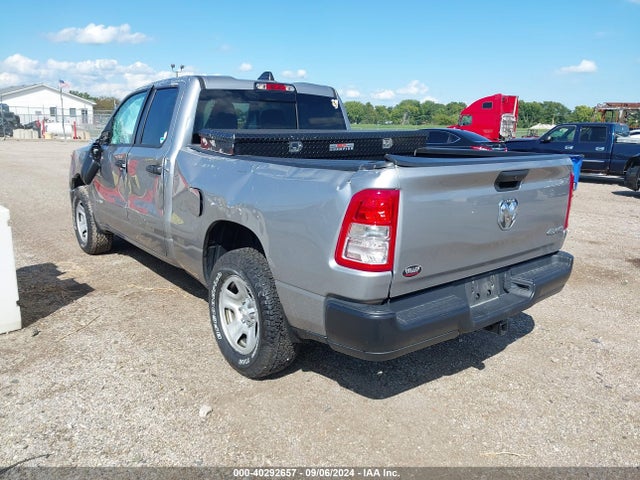 1C6RRFCG9MN567736 RAM 1500 Tradesman Quad Cab 4x4 6'4 Box