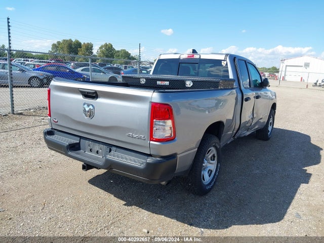 1C6RRFCG9MN567736 RAM 1500 Tradesman Quad Cab 4x4 6'4 Box