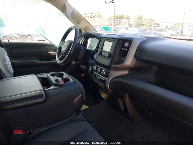 1C6RRFCG9MN567736 RAM 1500 Tradesman Quad Cab 4x4 6'4 Box