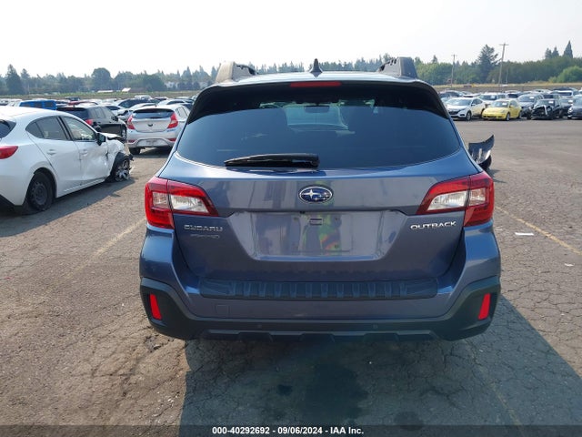 Subaru Outback 2.5i Limited 2018 4S4BSANC5J3300835 Image 17