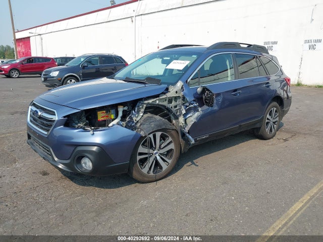 Subaru Outback 2.5i Limited 2018 4S4BSANC5J3300835 Image 2