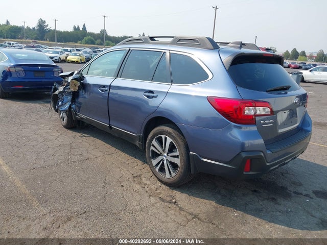 Subaru Outback 2.5i Limited 2018 4S4BSANC5J3300835 Image 3