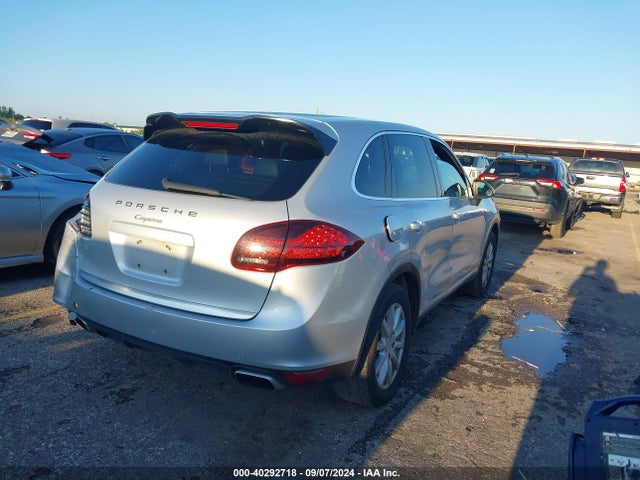 2012 PORSCHE CAYENNE WP1AA2A20CLA05004 Photo 3