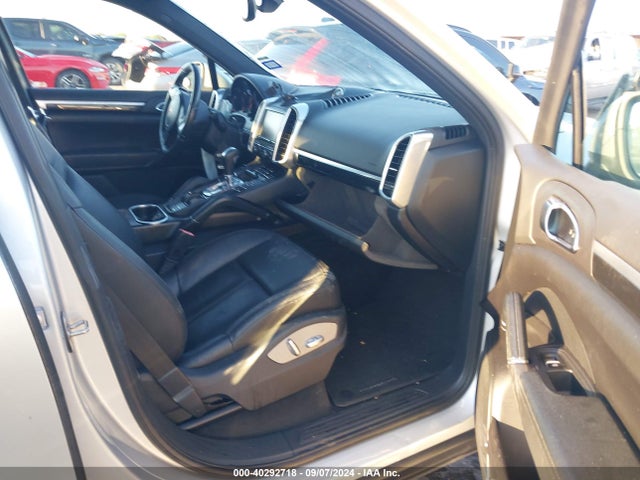 2012 PORSCHE CAYENNE WP1AA2A20CLA05004 Photo 4